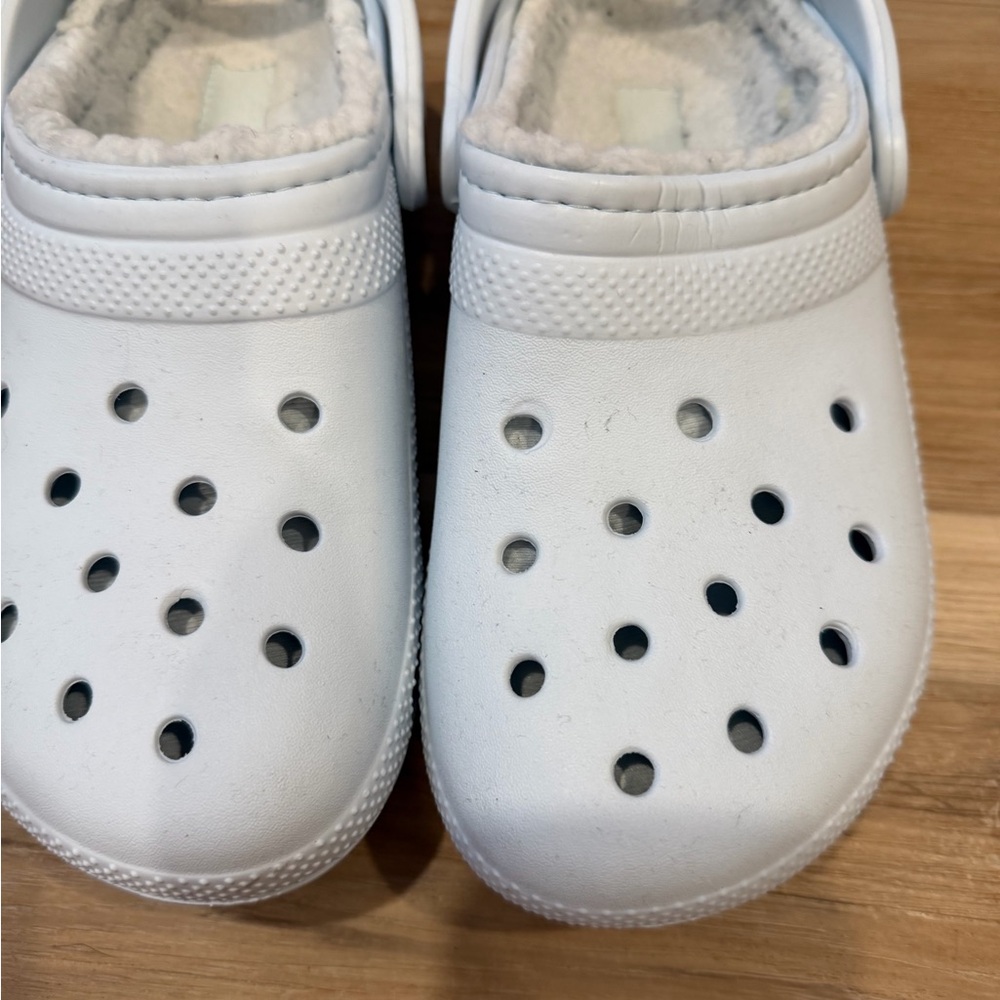 CROCS Women's Classic Fur lined Blue clog